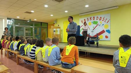 prvošolci _ oš prestranek (1)